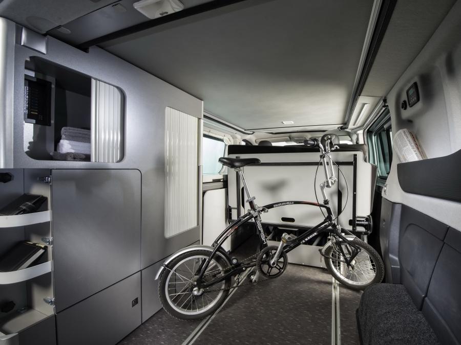 Интерьер Adria Active MPC 2016 года  (фото 3 из 6)